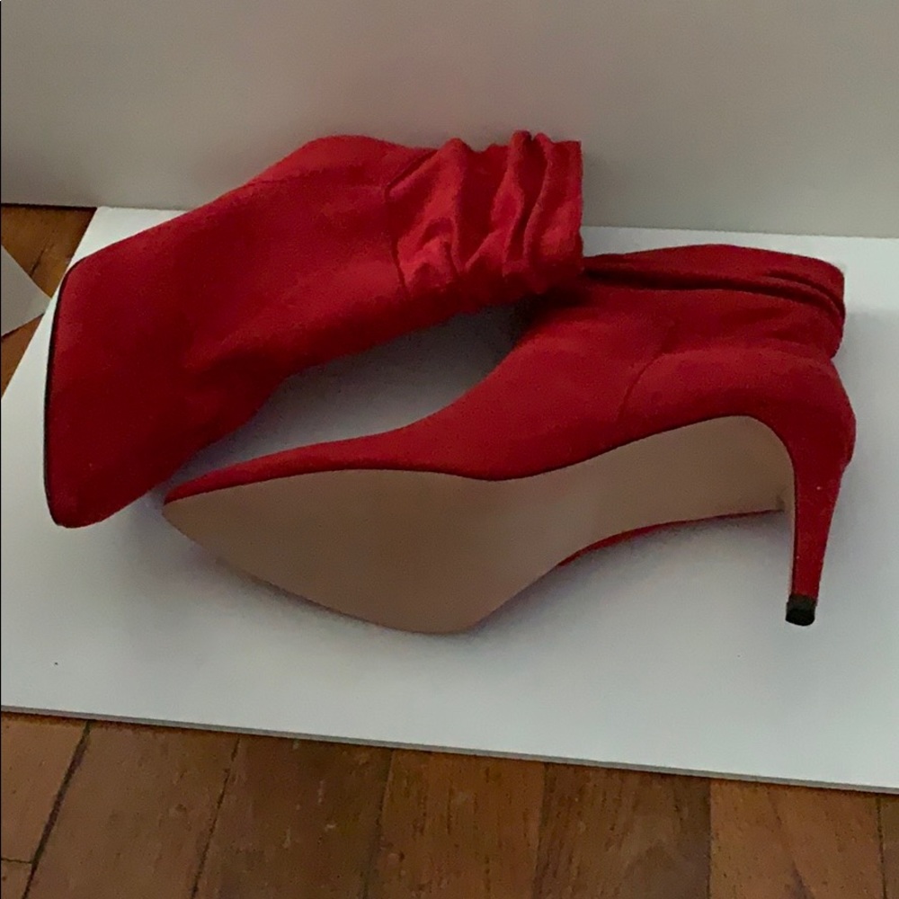 Shoe - Picture 4 of 4